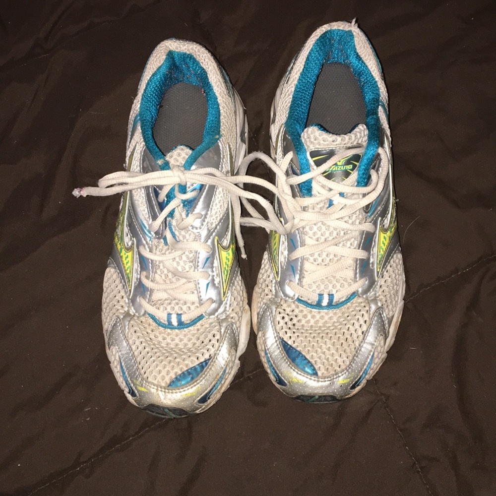 Mizuno Running shoes